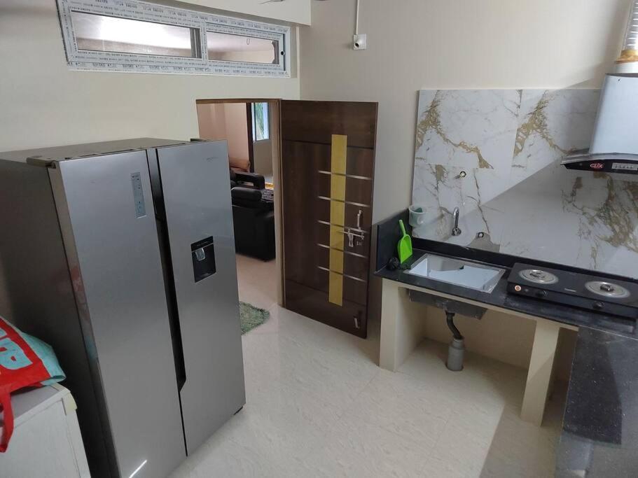 Gangi Kota North Flat Apartment Kovvur Bagian luar foto