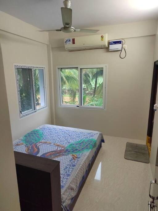 Gangi Kota North Flat Apartment Kovvur Bagian luar foto